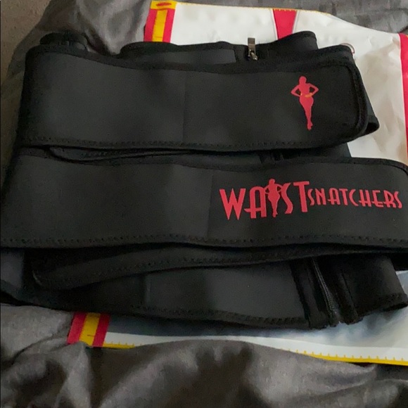 Waist Trainer from Waist Snatchers - Picture 3 of 7